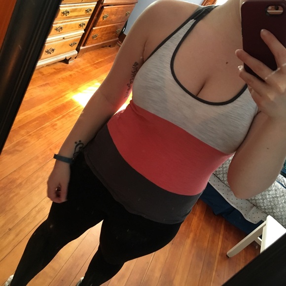 Striped Tank 🌱 - Picture 1 of 5